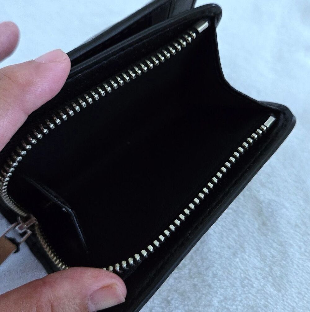 āØļøHPā2XāØļøMarc Jacobs Compact Wallet - NWT - Picture 11 of 16